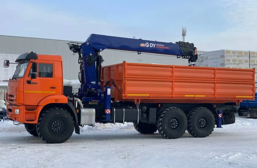 Бортовой автомобиль КАМАЗ 43502 с КМУ DongYang SS2036