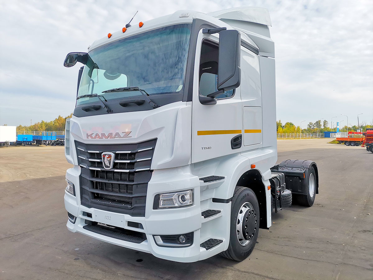 Седельный тягач KAMAZ-54902