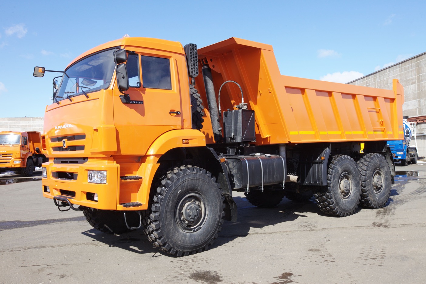 Самосвал КАМАЗ 65222